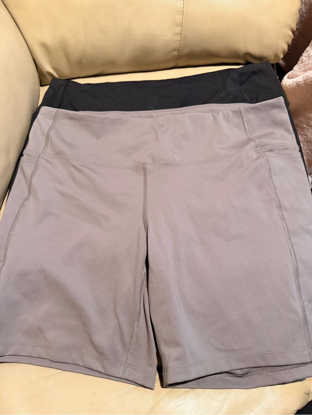 Women’s High-Rise Active Shorts in Gray and Black